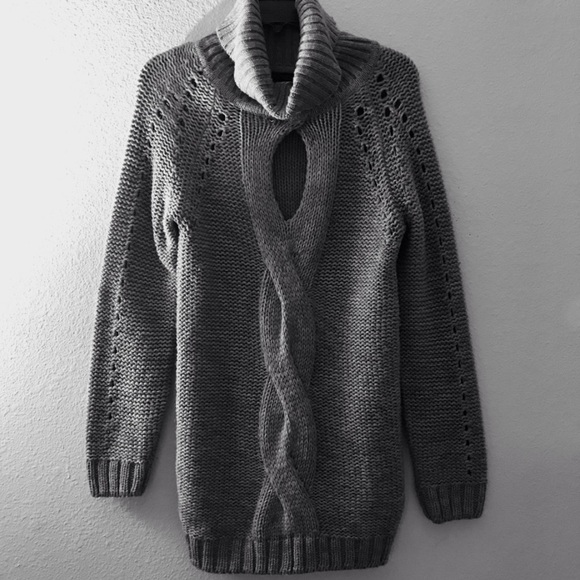 Venus Gray Keyhole Cut Out Long Sleeve Cowl Neck Turtleneck Sweater Size Small - Picture 4 of 15